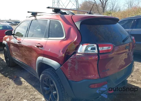 2015 Jeep Cherokee Trailhawk from USA, damaged, VIN 1C4PJMBS1FW729342